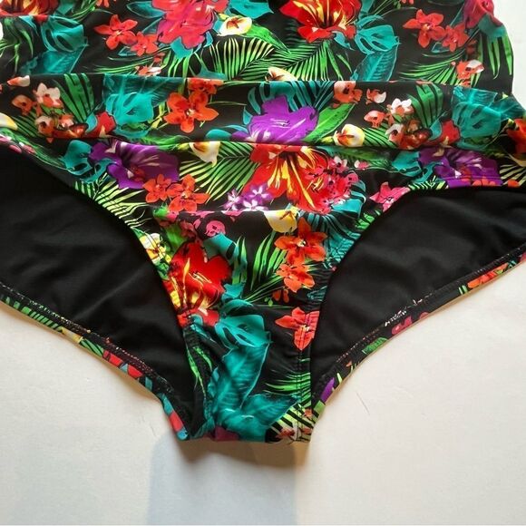Catalina Women's One Piece Swim Suit Black/Red Floral Multi Size 3X (22W-24W) - Picture 8 of 11